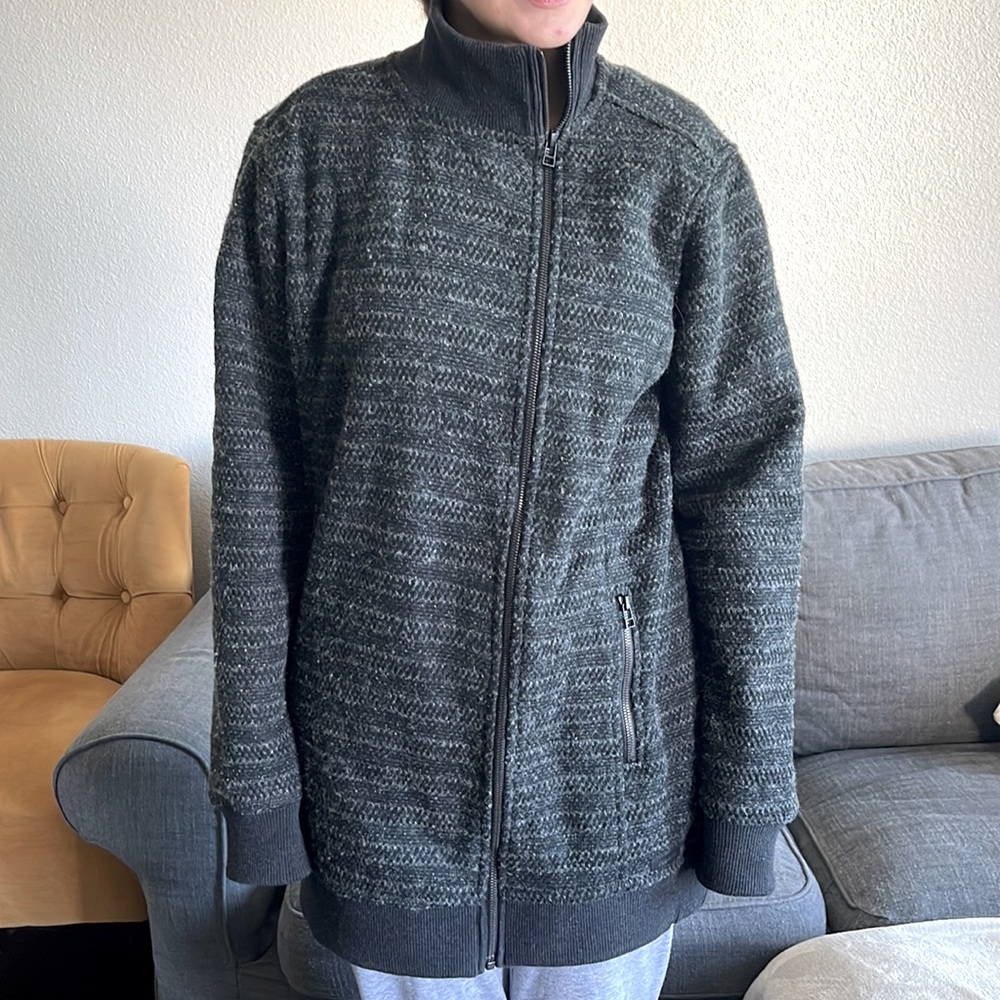 Roots jacket